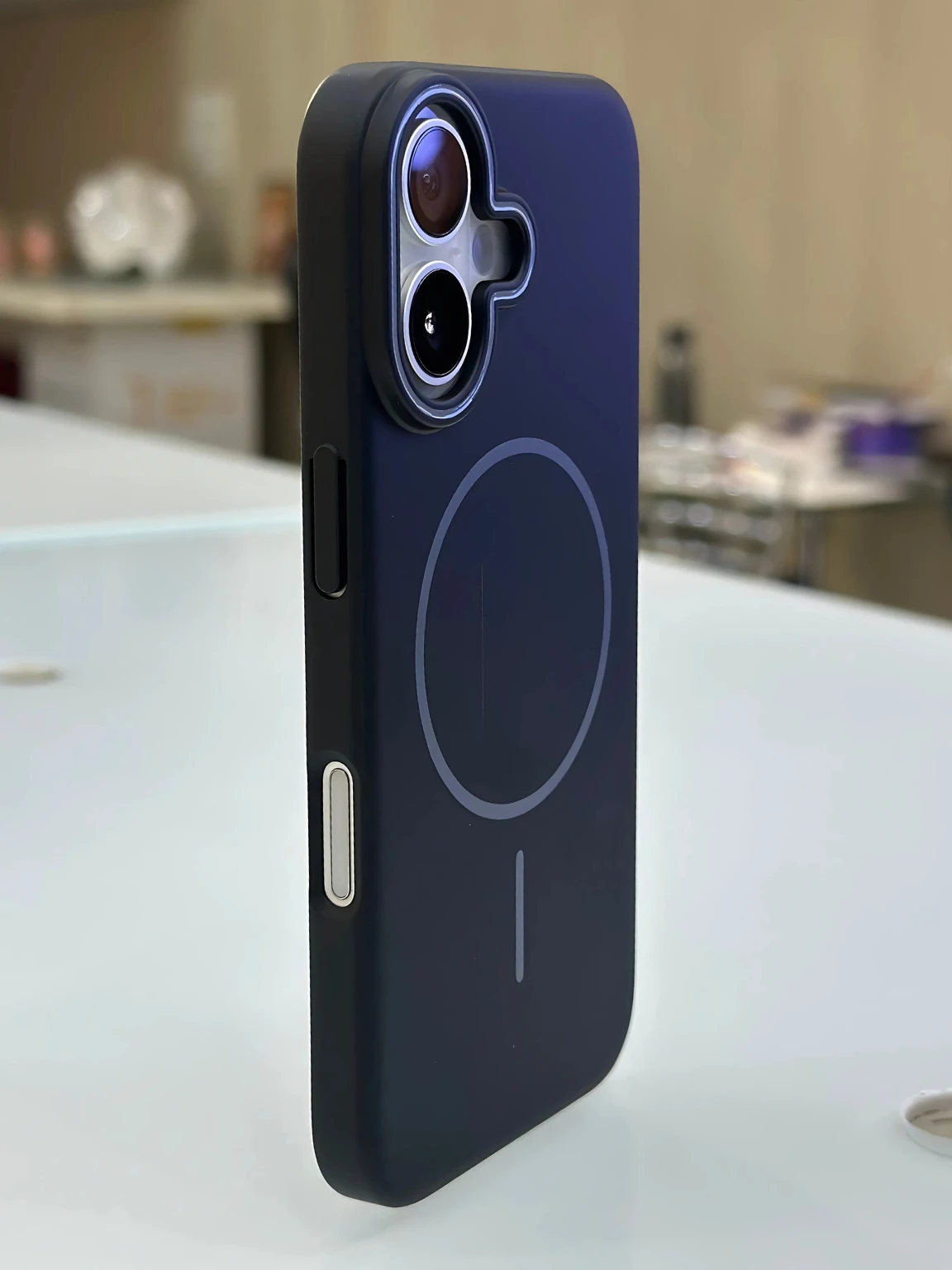 iPhone 16 Slim Case (Black) - Image 3